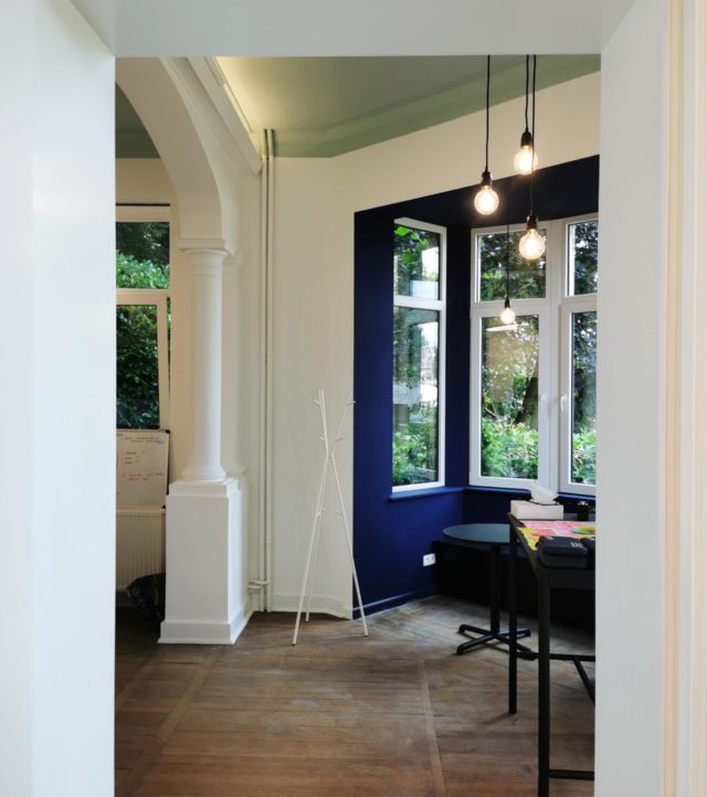 YLLEN - Alcove maison de maitre couleur plafond vert d'eau bleu roi